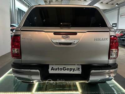 Toyota Hilux 2.4 D-4D 4WD 4 porte Double Cab Executive Grigio usata Reggio nell'Emilia