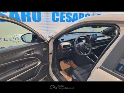 Jeep Avenger 1.2 turbo e-hybrid Summit fwd 100cv edct6 Bianco usata Pont-Saint-Martin