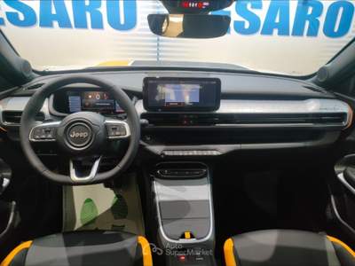 Jeep Avenger 4xe 1.2 turbo e-hybrid The North Face 4xe 145cv e Bianco usata Pont-Saint-Martin