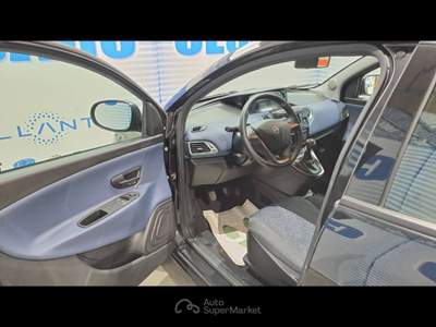 Lancia Ypsilon 1.0 firefly hybrid Platino s&s 70cv Nero usata Pont-Saint-Martin