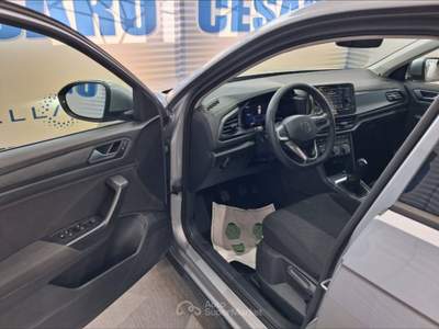 Volkswagen T-Roc 1.0 tsi Life 110cv Argento usata Pont-Saint-Martin