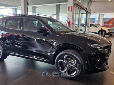 Alfa Romeo Junior 156 CV BEV Edizione Milano Cortina 2026 - Techno - Nero usata Modena