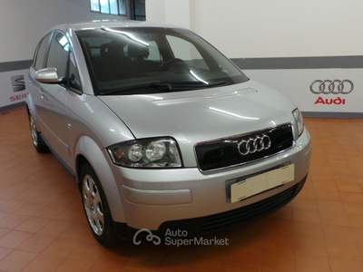 Audi A2 unico propietario . Argento usata Dormelletto