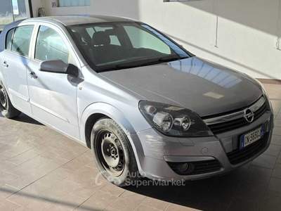 Opel Astra 1.7 CDTi DOPPIO TRENO DI GOMME usata Villa di Tirano
