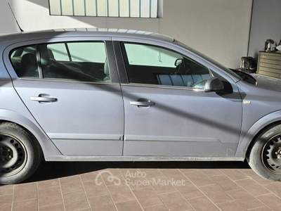 Opel Astra 1.7 CDTi DOPPIO TRENO DI GOMME usata Villa di Tirano