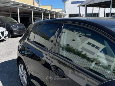 Volkswagen Golf 2.0 TDI 116CV Edition Plus / IN PRONTA CONSEGNA Nero usata TORINO