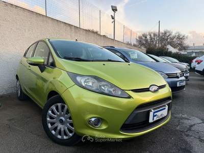 Ford Fiesta 5 porte,radio,clima,comandi al volante Verde usata San Michele Salentino