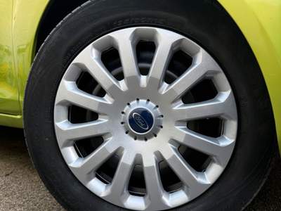 Ford Fiesta 5 porte,radio,clima,comandi al volante Verde usata San Michele Salentino