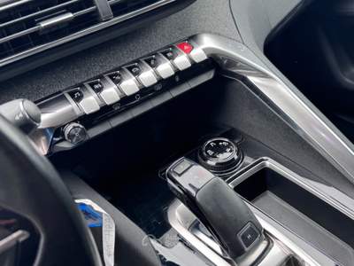 Peugeot 3008 S&S Crossway Nero usata Sant'Anastasia