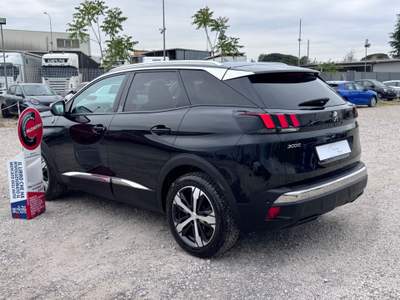Peugeot 3008 S&S Crossway Nero usata Sant'Anastasia