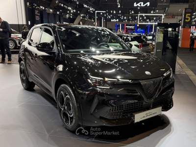 Alfa Romeo Junior 1.2 145 CV Hybrid eDCT6 Edizione Milano Cortina 2026 Nero usata Modena