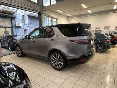 Land Rover Discovery R-Dynamic HSE 7 POSTI Argento usata Milano