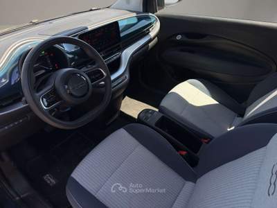 Fiat 500e 500 IV Cabrio 42 kWh Icon +NAVY+CARPLAY - !!!PROMOSTAR!!! Blu/Azzurro usata Torbole Casaglia