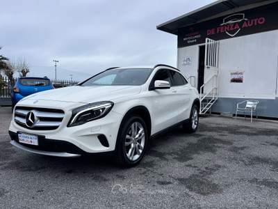 Mercedes-Benz GLA Automatic 4Matic Premium Bianco usata QUARTO