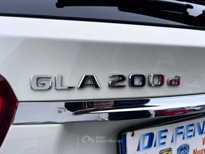 Mercedes-Benz GLA Automatic 4Matic Premium Bianco usata QUARTO