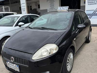 Fiat Grande Punto OTTIMO STATO Nero usata Parabita