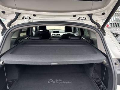 BMW X1 X1 X1  sdrive16d xLine KM CERTIFICATI Bianco usata Lallio