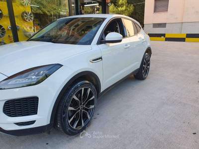 Jaguar E-Pace 2.0d i4 150cv auto my19 Bianco usata Foligno