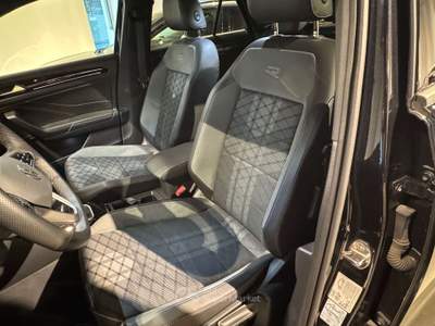 Volkswagen T-Roc 1.0 tsi R Line 110cv PREZZO REALE Nero usata Genova
