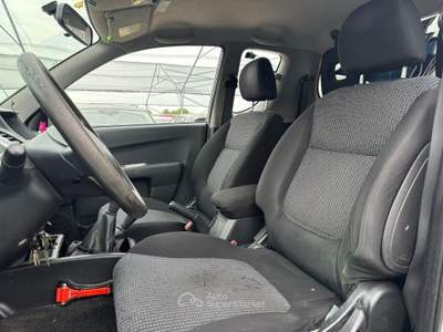 Mitsubishi L200 2.5 DI-D/178CV DC Intense Plus DPF Bianco usata Oderzo