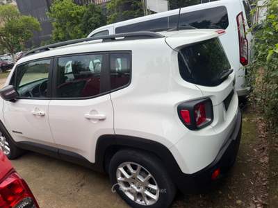 Jeep Renegade 1.6 diesel 130cv limited Navi Pdc Nero usata Roma