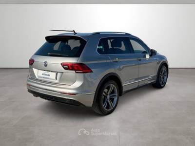 Volkswagen Tiguan 2.0 TDI SCR Sport BlueMotion Technology Grigio usata Marsala