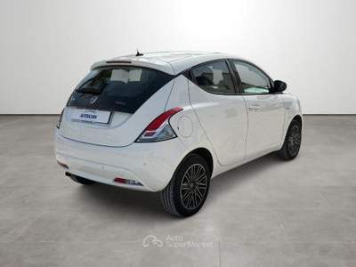 Lancia Ypsilon 1.0 FireFly 5 porte S&S Hybrid Ecochic Gold Bianco usata Marsala