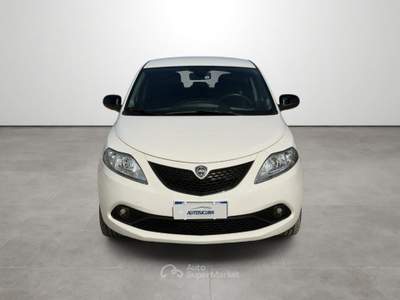 Lancia Ypsilon 1.0 FireFly 5 porte S&S Hybrid Ecochic Gold Bianco usata Marsala