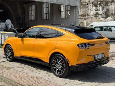 Ford Mustang AWD Extended Range GT 487 CV Arancione usata Arcola