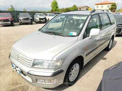 Mitsubishi Space Wagon 2.4i 16V GDI cat 4WD GLX Argento usata Pordenone