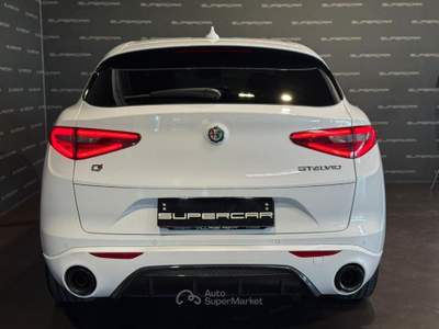 Alfa Romeo Stelvio 2.2 Turbodiesel 210 CV AT8 Q4 Veloce Bianco usata Cittadella