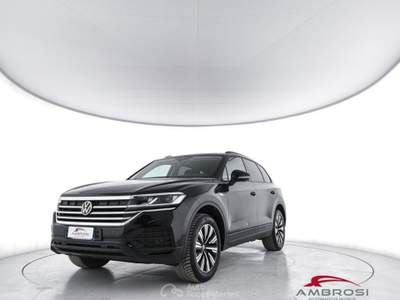 Volkswagen Touareg 3.0 V6 TDI SCR - PER OPERATORI DEL SETTORE Nero usata Corciano Volkswagen Touareg 3.0 V6 TDI SCR - PER OPERATORI DEL SETTORE Nero usata Corciano