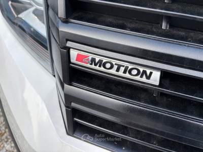Volkswagen Crafter 35 2.0 TDI 140CV 4 MOTION Bianco usata Gemona del Friuli