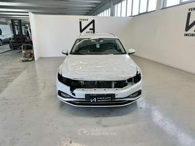 Volkswagen Passat 2.0 TDI SCR EVO DSG BUSINESS Bianco usata Megliadino San Vitale