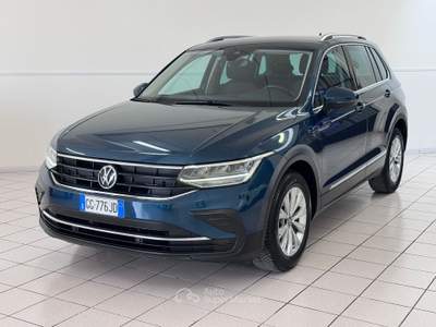 Volkswagen Tiguan 131cv Life BENZINA Blu/Azzurro usata Pollenza