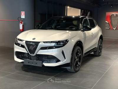 Alfa Romeo Junior 1.2 Hybrid ibrida Q4 Sprint eDCT6 Bianco usata Montagna in Valtellina