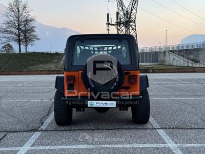 Jeep Wrangler JEEP Wrangler 4.0 cat Sport Arancione usata Trento
