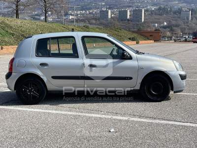 Renault Clio RENAULT Clio 1.2 cat 5 porte Confort Authentique Grigio usata Trento