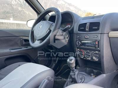 Renault Clio RENAULT Clio 1.2 cat 5 porte Confort Authentique Grigio usata Trento
