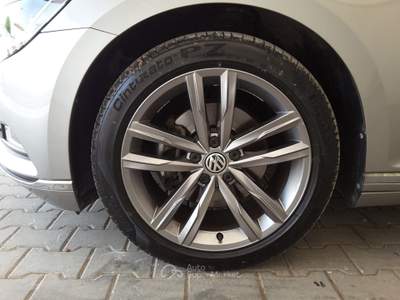 Volkswagen Passat 2.0 TDI 190cv DSG Highline BlueMotion Techology Grigio usata Firenze