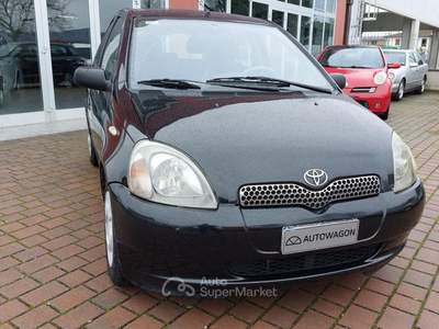 Toyota Yaris 1.0i 16V cat 5 porte '03  140.000  Km Nero usata Civitella in Val di Chiana