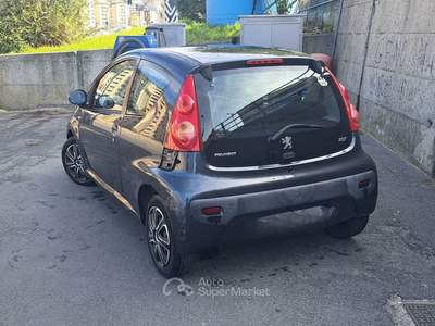 Peugeot 107 PEUGEOT 107 BENZINA- per NEOPATENTATI Nero usata GENOVA