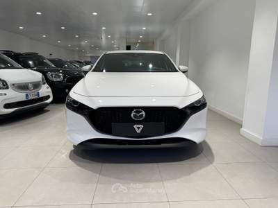 Mazda 3 Mazda3 Hatchback 1.8L Skyactiv-D Evolve Bianco usata AGROPOLI