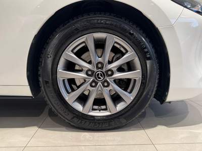 Mazda 3 Mazda3 Hatchback 1.8L Skyactiv-D Evolve Bianco usata AGROPOLI
