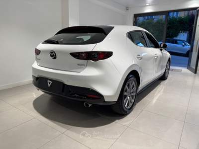 Mazda 3 Mazda3 Hatchback 1.8L Skyactiv-D Evolve Bianco usata AGROPOLI