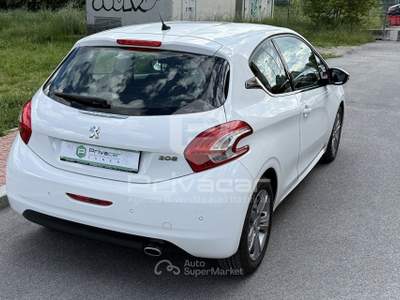 Peugeot 208 PEUGEOT 208 1° serie 1.4 HDi 68 CV 3 porte Allure Bianco usata Cuneo