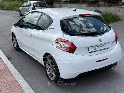 Peugeot 208 PEUGEOT 208 1° serie 1.4 HDi 68 CV 3 porte Allure Bianco usata Cuneo