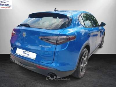 Alfa Romeo Stelvio 2.2 T.diesel 160CV AT8 RWD Sp-T. Blu/Azzurro usata Sant'Anastasia