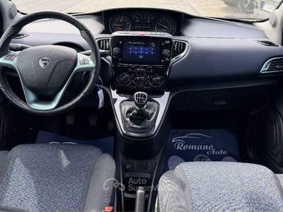 Lancia Ypsilon 1.0 FireFly 5p. S&S Hybrid Gold Bianco usata Sant'Anastasia