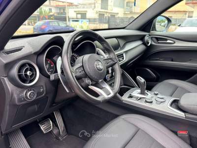 Alfa Romeo Stelvio  2.2 t Sprint Q4 190cv auto Blu/Azzurro usata Sant'Anastasia